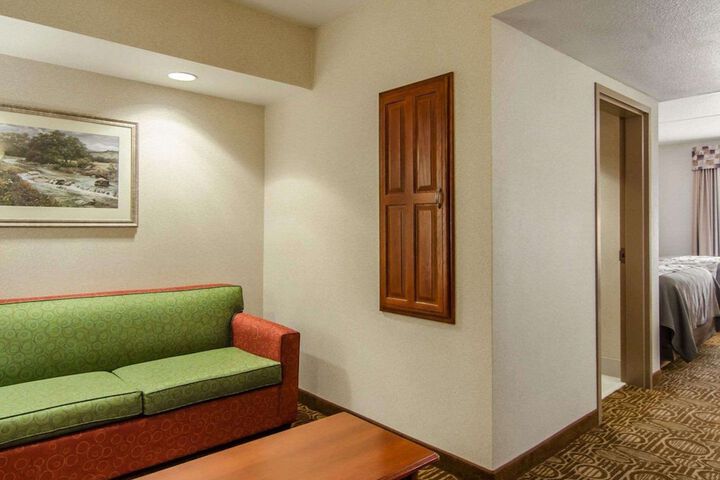 Sleep Inn & Suites Springdale West