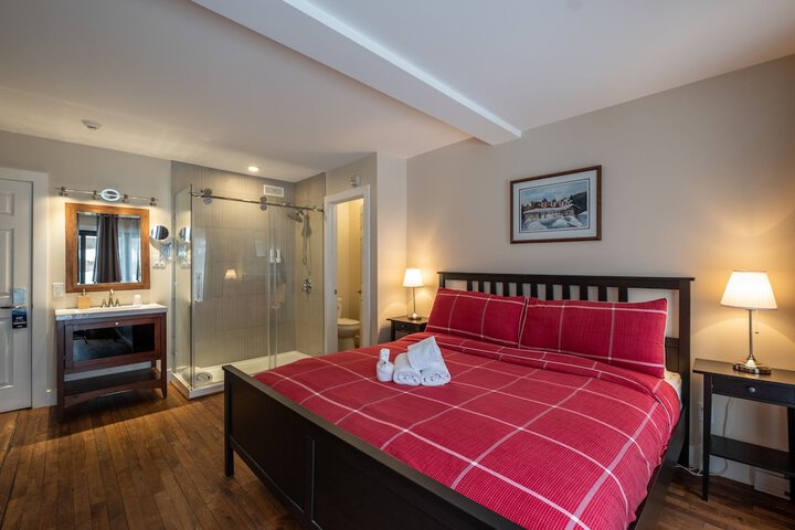 Room 26 of 34