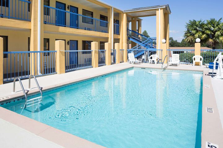 Pool 2 of 14