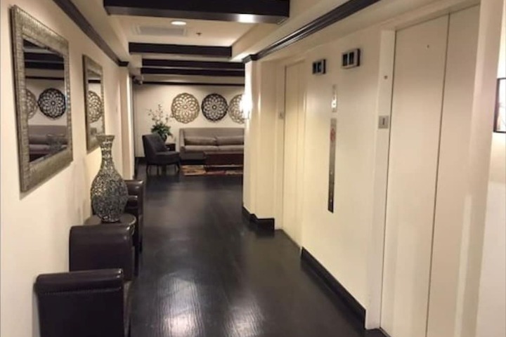 Business Center 58 of 63
