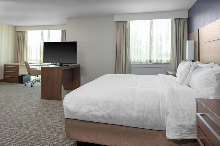 Room 14 of 27
