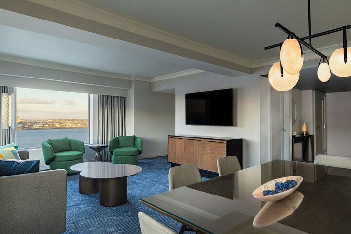 Renaissance Boston Seaport District