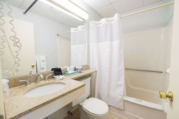 Room 40 of 159