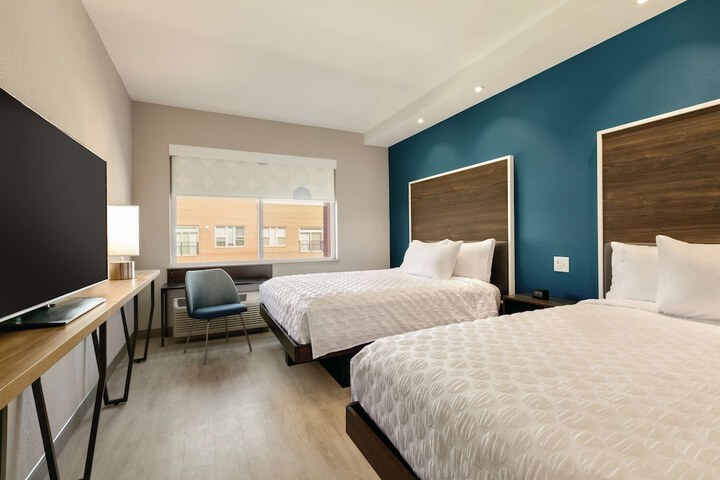 Room 22 of 31