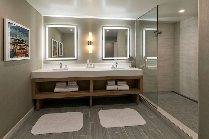 Inn at the Pier Pismo Beach Curio Collection by Hilton