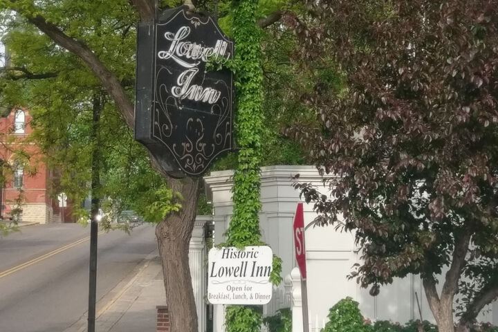 Lowell Inn
