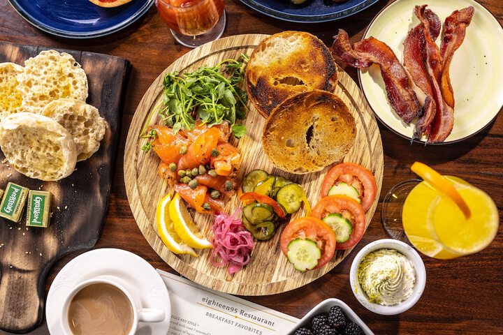 Breakfast/Coffee Service 20 of 25