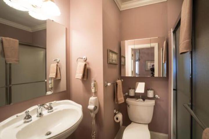 Lions Gate B & B