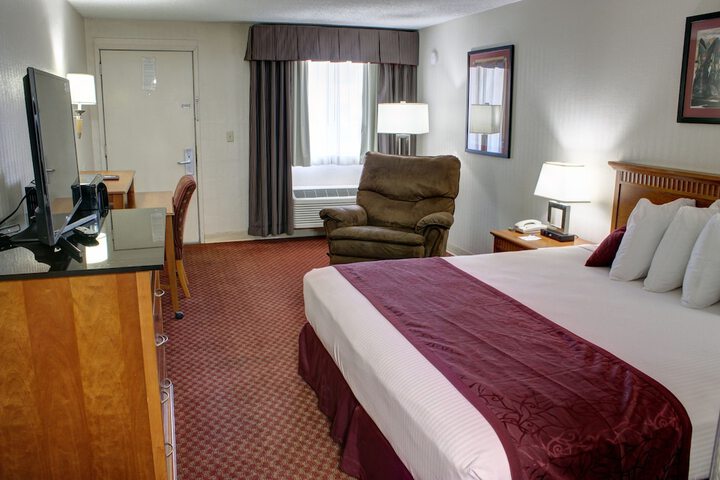 Room 21 of 35