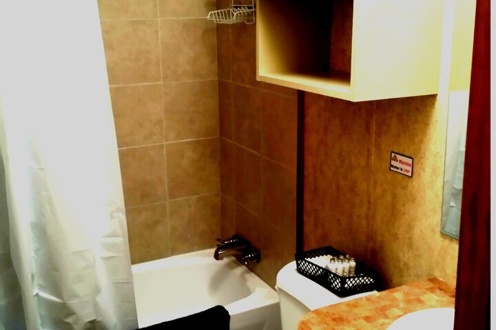 Eagle Ford Lodging