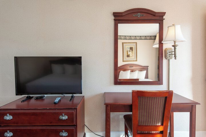 Room 45 of 66