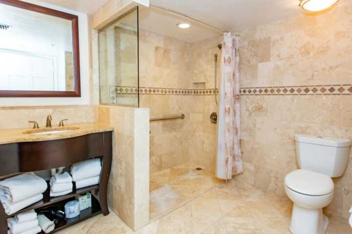 Tween Waters Island Resort & Spa