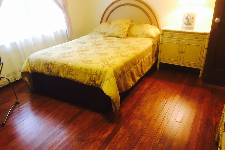 Room 9 of 82
