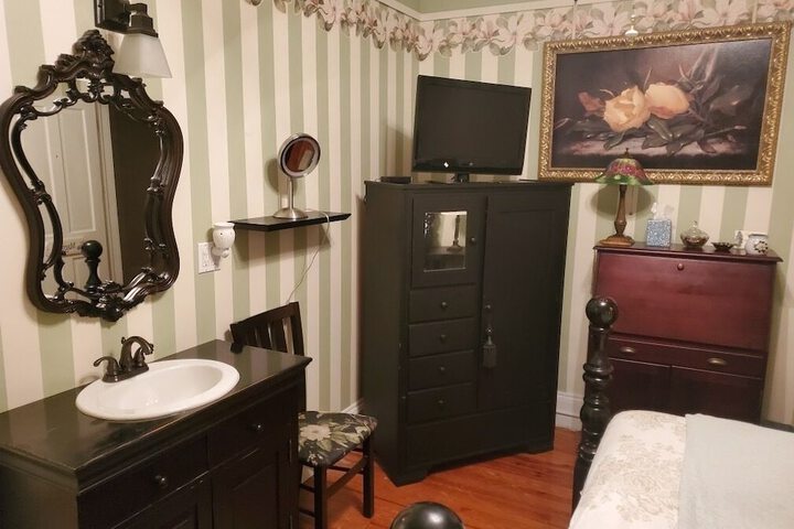 The Amberson House Bed & Breakfast