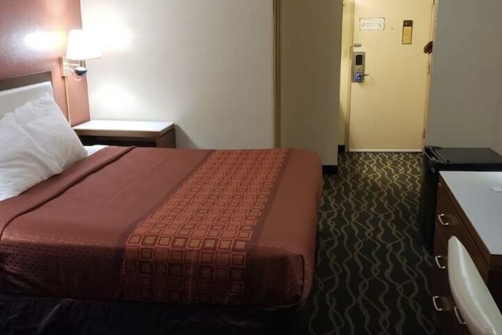 Room 36 of 47