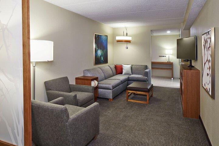 Hyatt Place Lansing - East