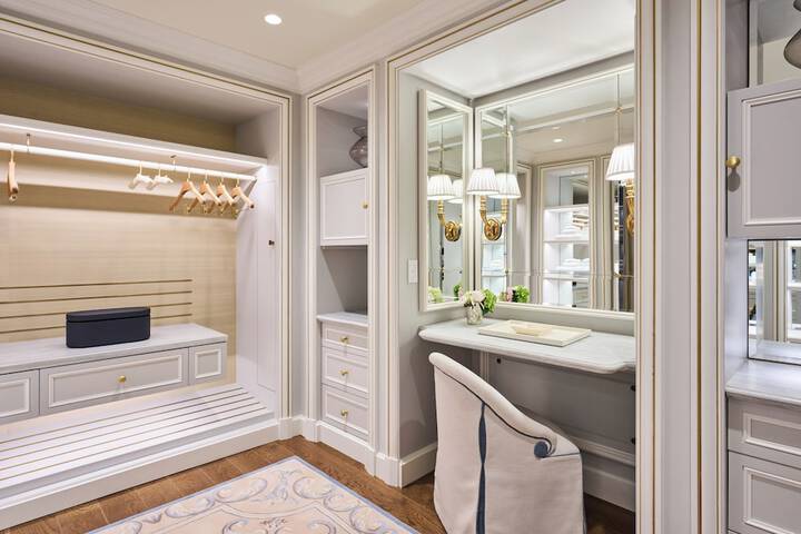 The Charleston Place