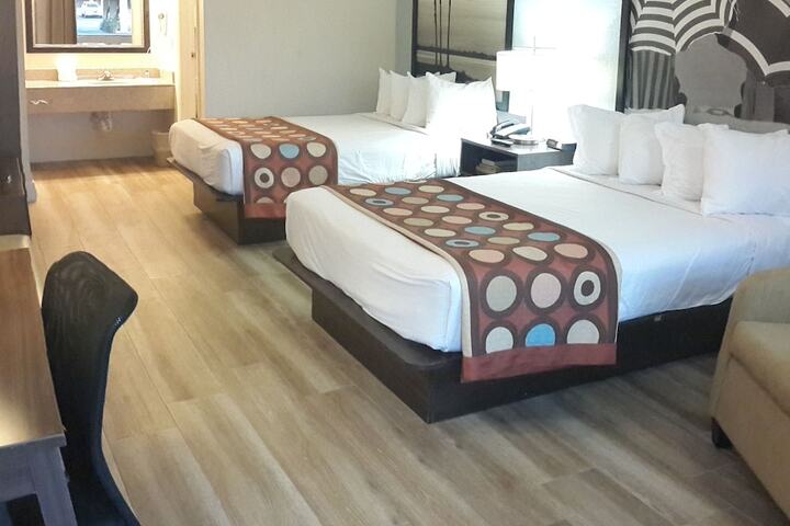 Room 62 of 77
