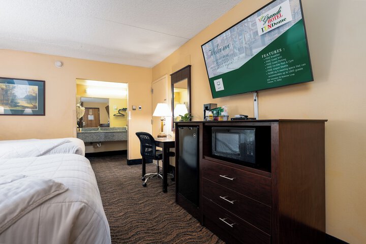 MCM Grande Hotel FunDome Odessa