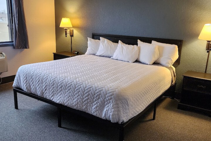Room 26 of 32