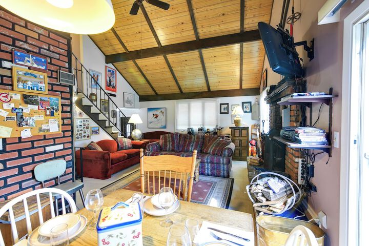 Hunter Hideaway w / Yard & Deck: 3 Mi to Ski Slopes
