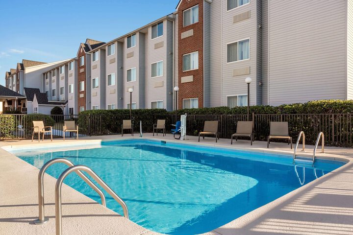 Pool 3 of 22