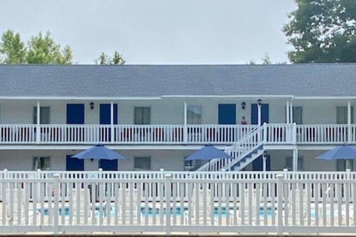 Seacoast Motel