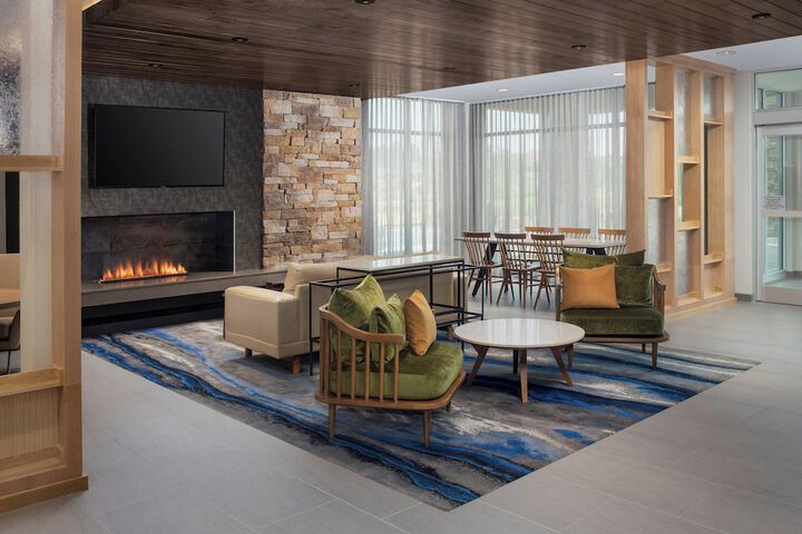 Fairfield Inn & Suites by Marriott Knoxville Lenoir City / I-75