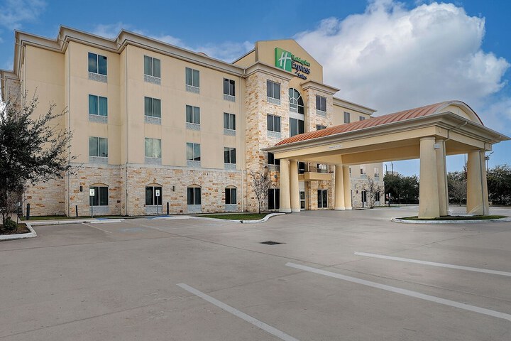 Hotel 2 of 36