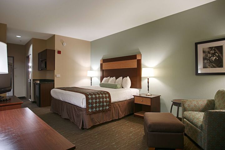 Room 12 of 19