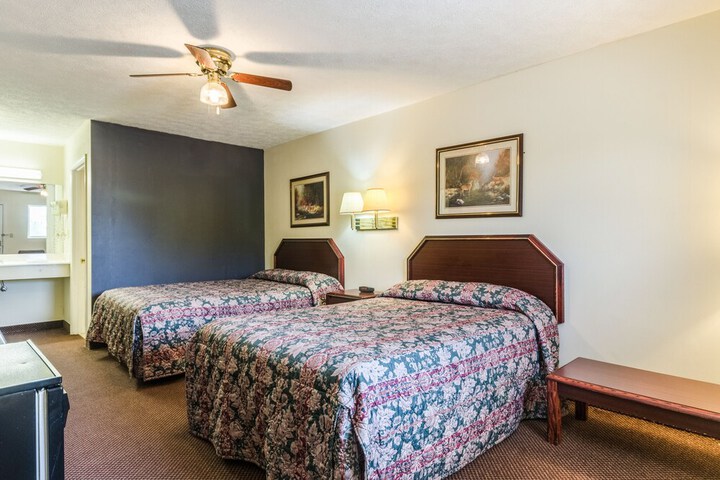 Room 34 of 43