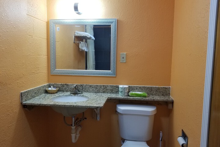 Room 43 of 65