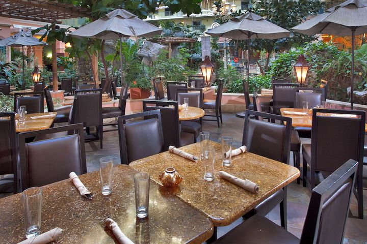 Dining 60 of 66