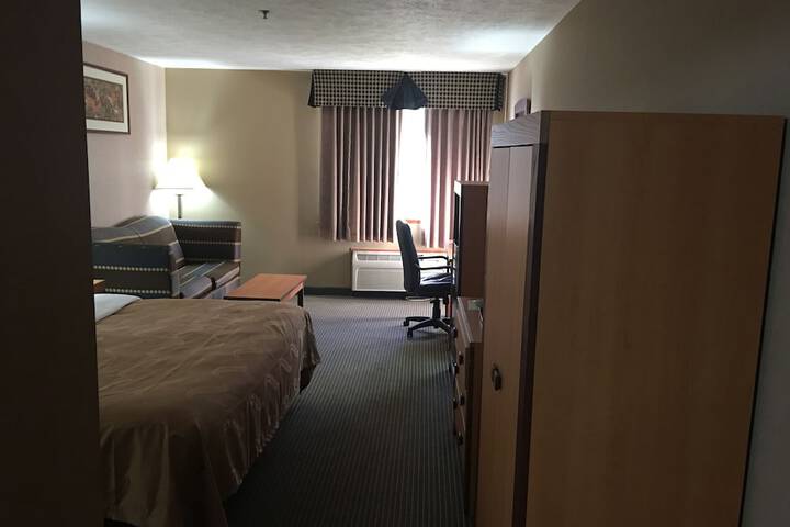 Quality Inn Nashville - Bloomington