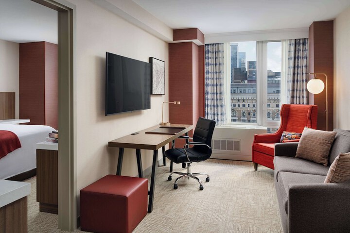 Room 16 of 59