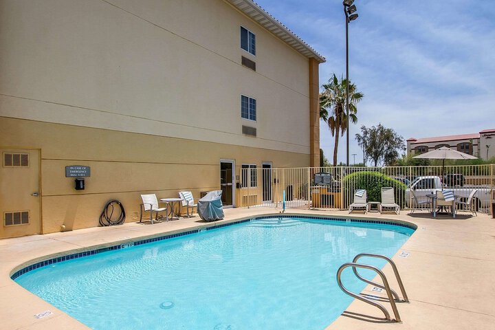 Pool 4 of 36