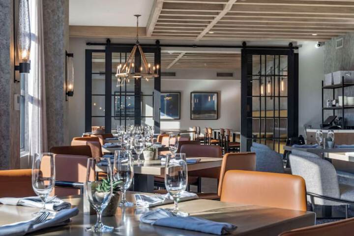 Breakfast/Coffee Service 60 of 64