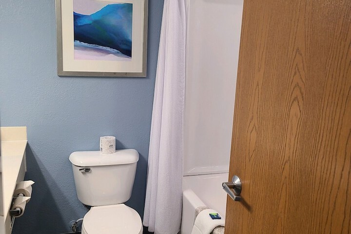 Room 36 of 64