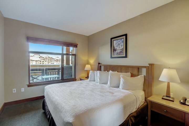 Room 121 of 261