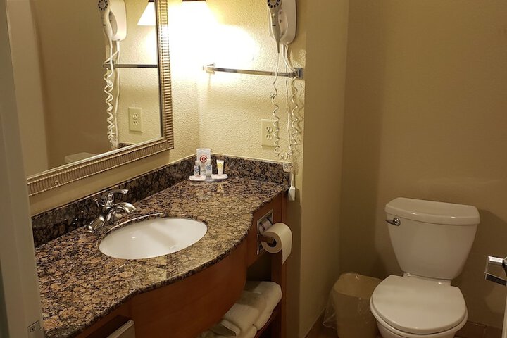 Room 42 of 61
