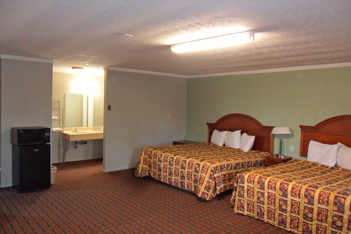 Room 13 of 41