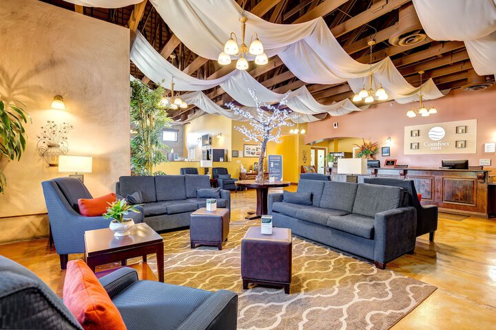 Comfort Inn Pomona near Fairplex