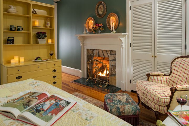Room 8 of 50