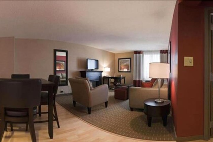 Room 22 of 65