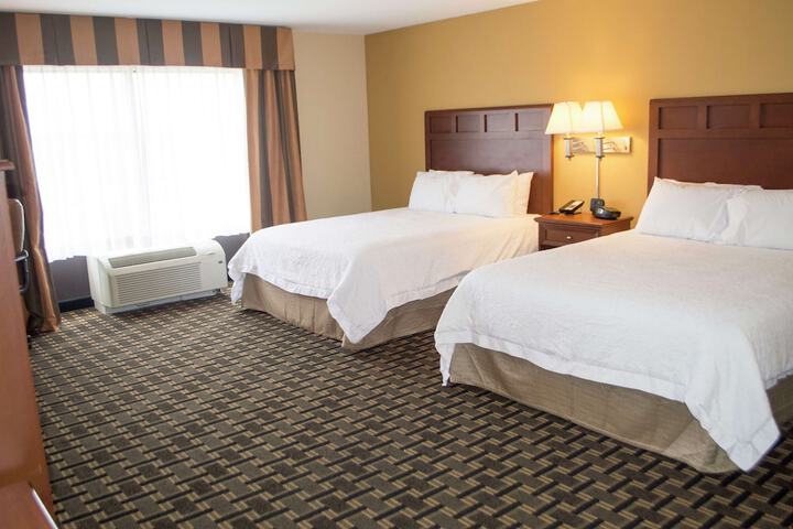 Hampton Inn & Suites Columbia at University