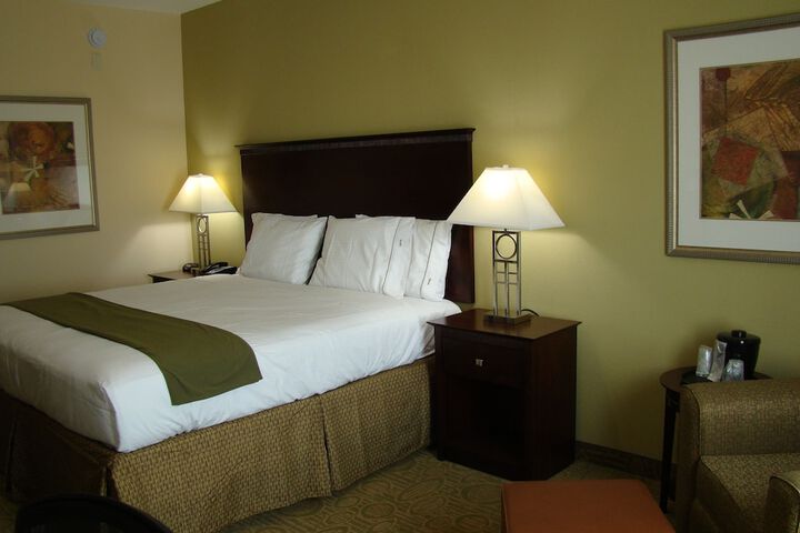 Room 16 of 41
