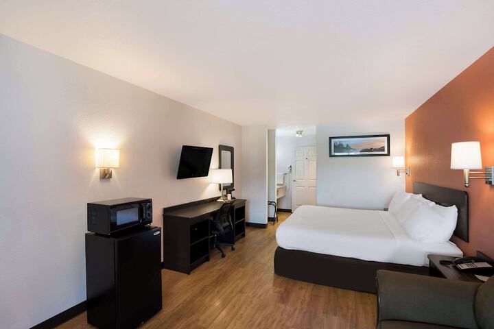 Room 22 of 46