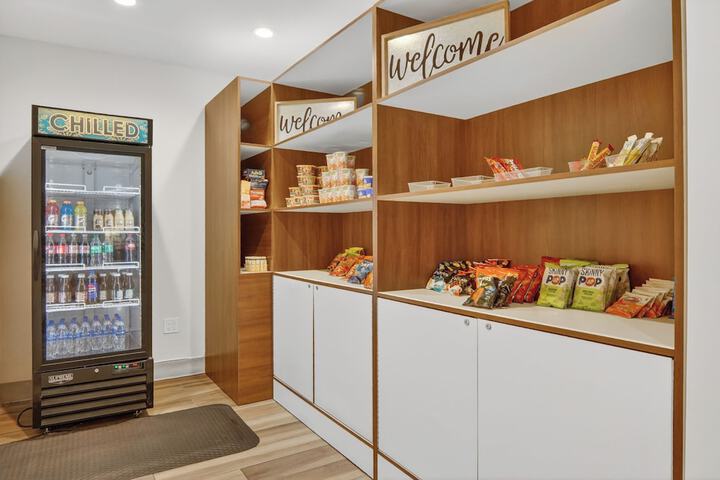 Holiday Inn & Suites Dallas-Addison by IHG