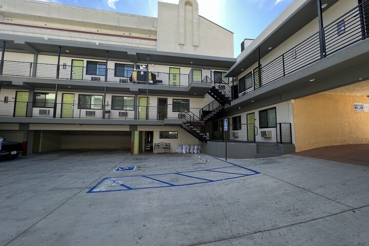 Deluxe Inn Hawthorne