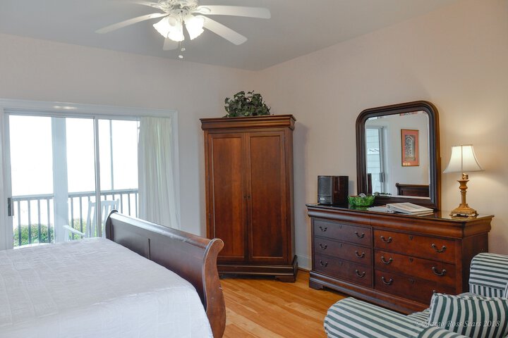 Room 46 of 81